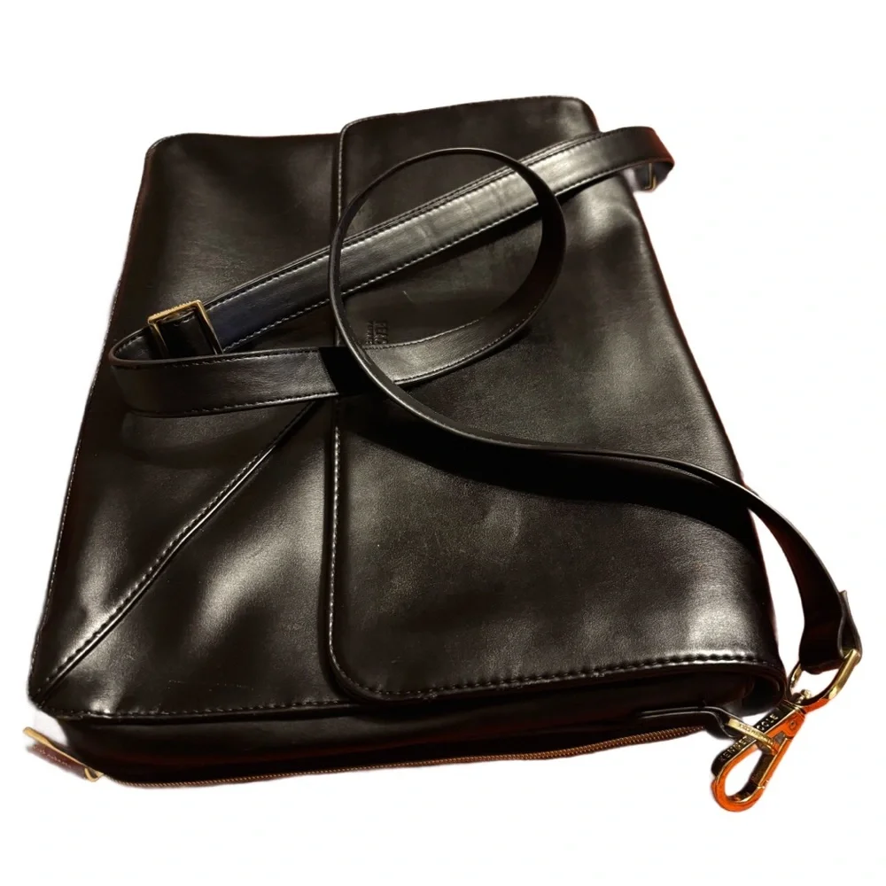 Reaction Kenneth Cole Black Faux Leather Over The Shoulder Laptop Bag 15”x 12”